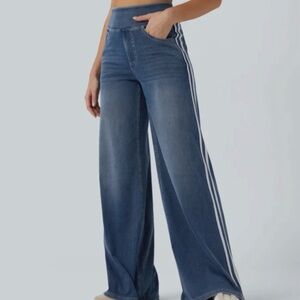 NEW $69.99 HALARA wide leg side stripe flex denim jeans leggings - blue Small
